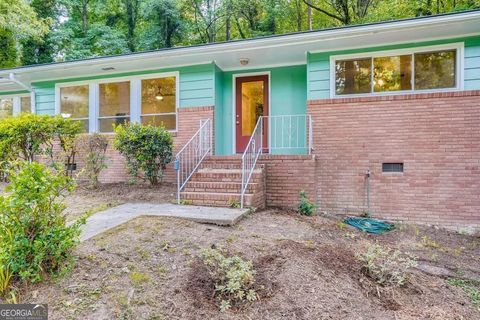 Photo of 2345 COUNTRY CLUB Lane, Atlanta, GA 30311 (MLS # 10628524)