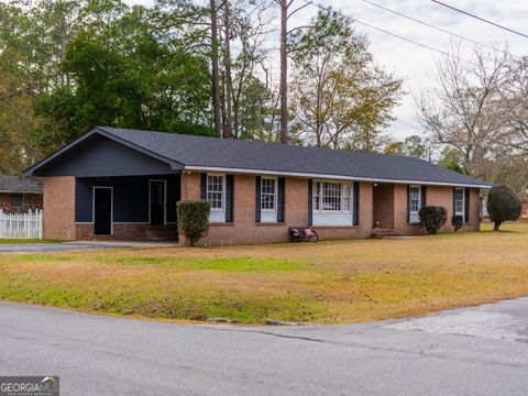 A home in Blackshear