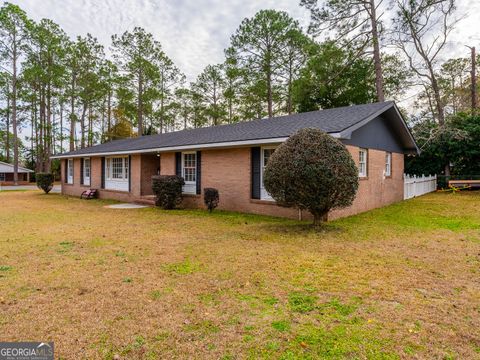 A home in Blackshear