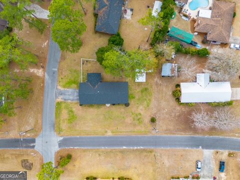 A home in Blackshear