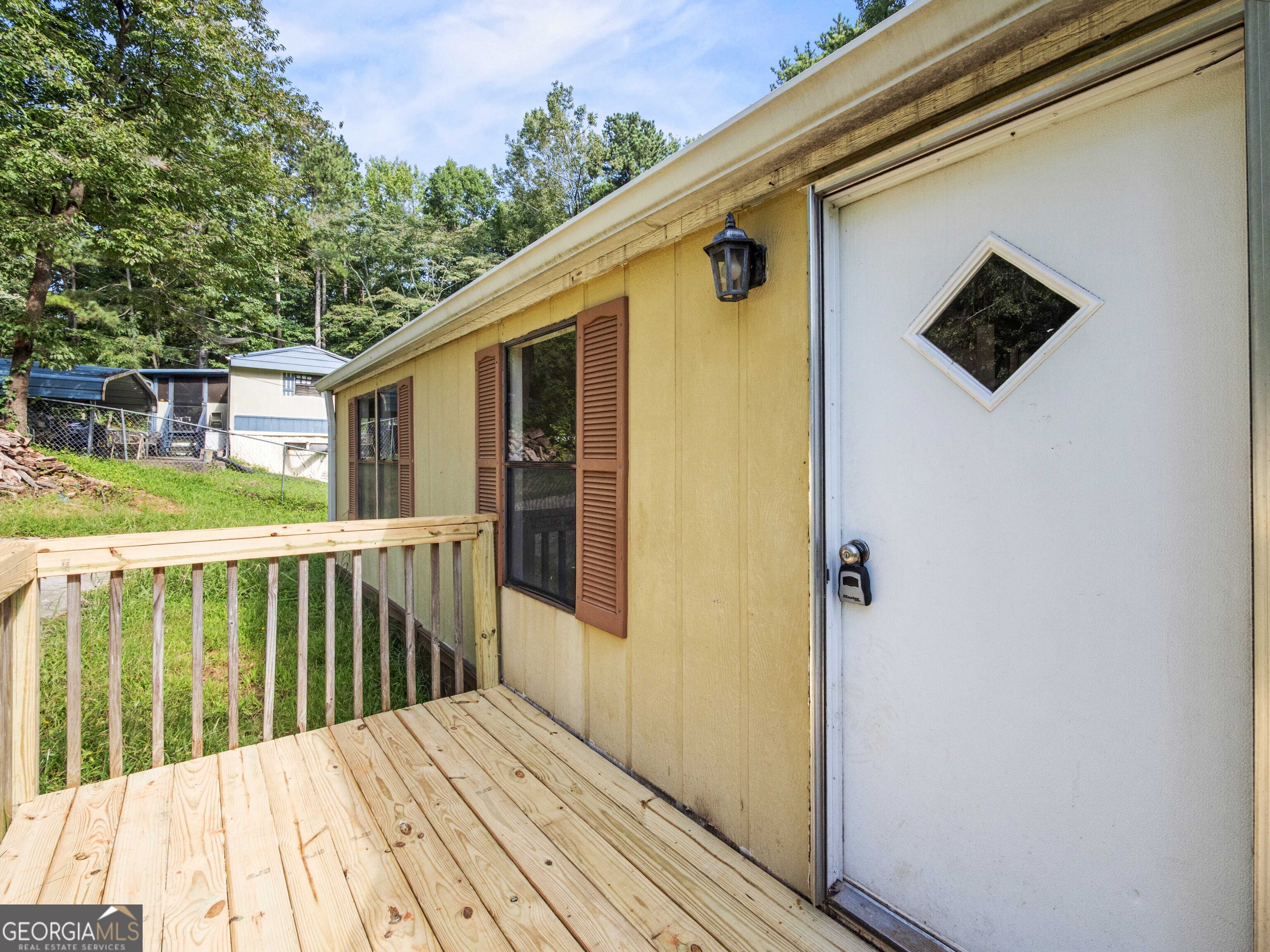 1671 Azelea LN