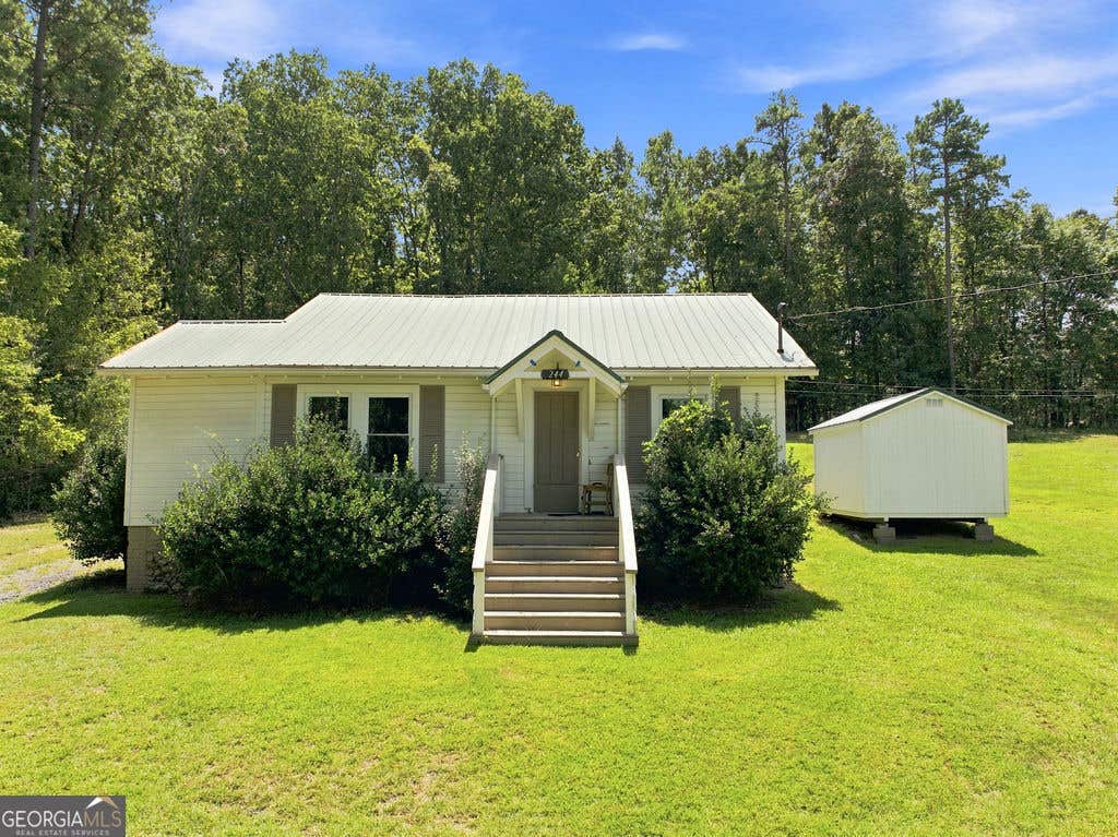 Photo of 244 Pleasant Valley Road SE, Silver Creek, GA 30173 (MLS # 10829077)