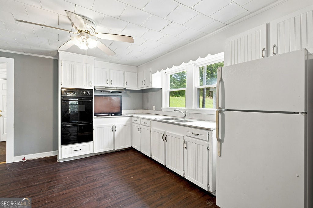 244 Pleasant Valley RD SE