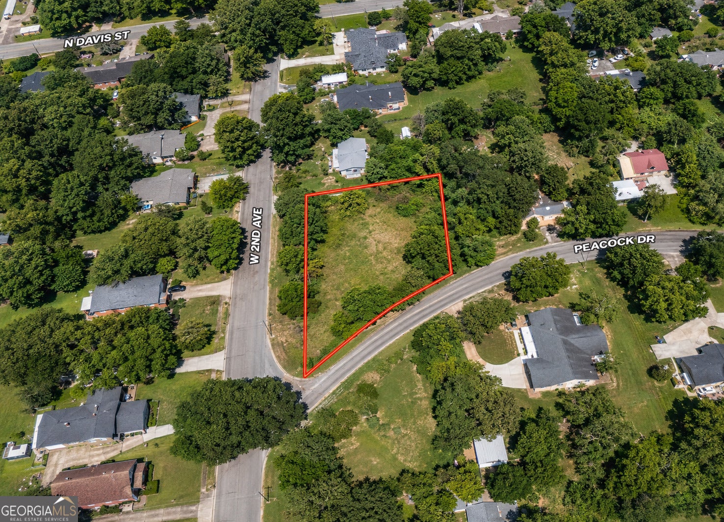 905 Peacock DR