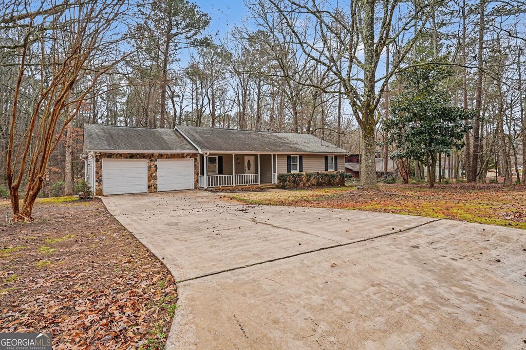Photo of 4770 Cedar Brook Drive SE, Conyers, GA 30094 (MLS # 10695930)