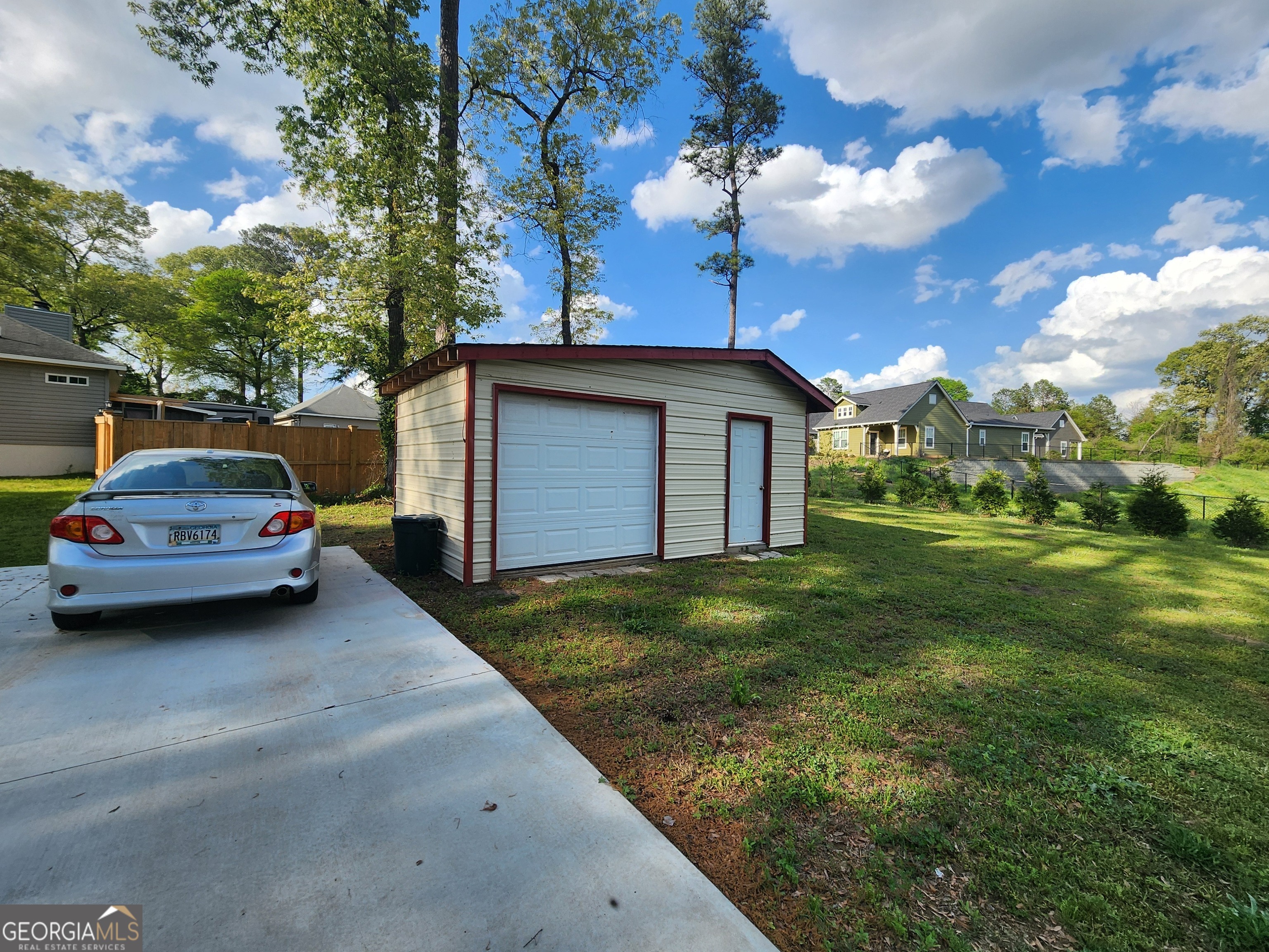 1120 Kathryn Ryals RD