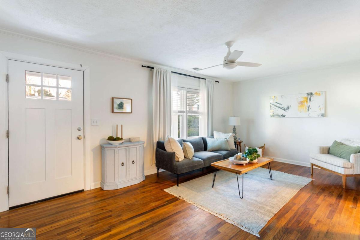 1060 McLinden AVE SE