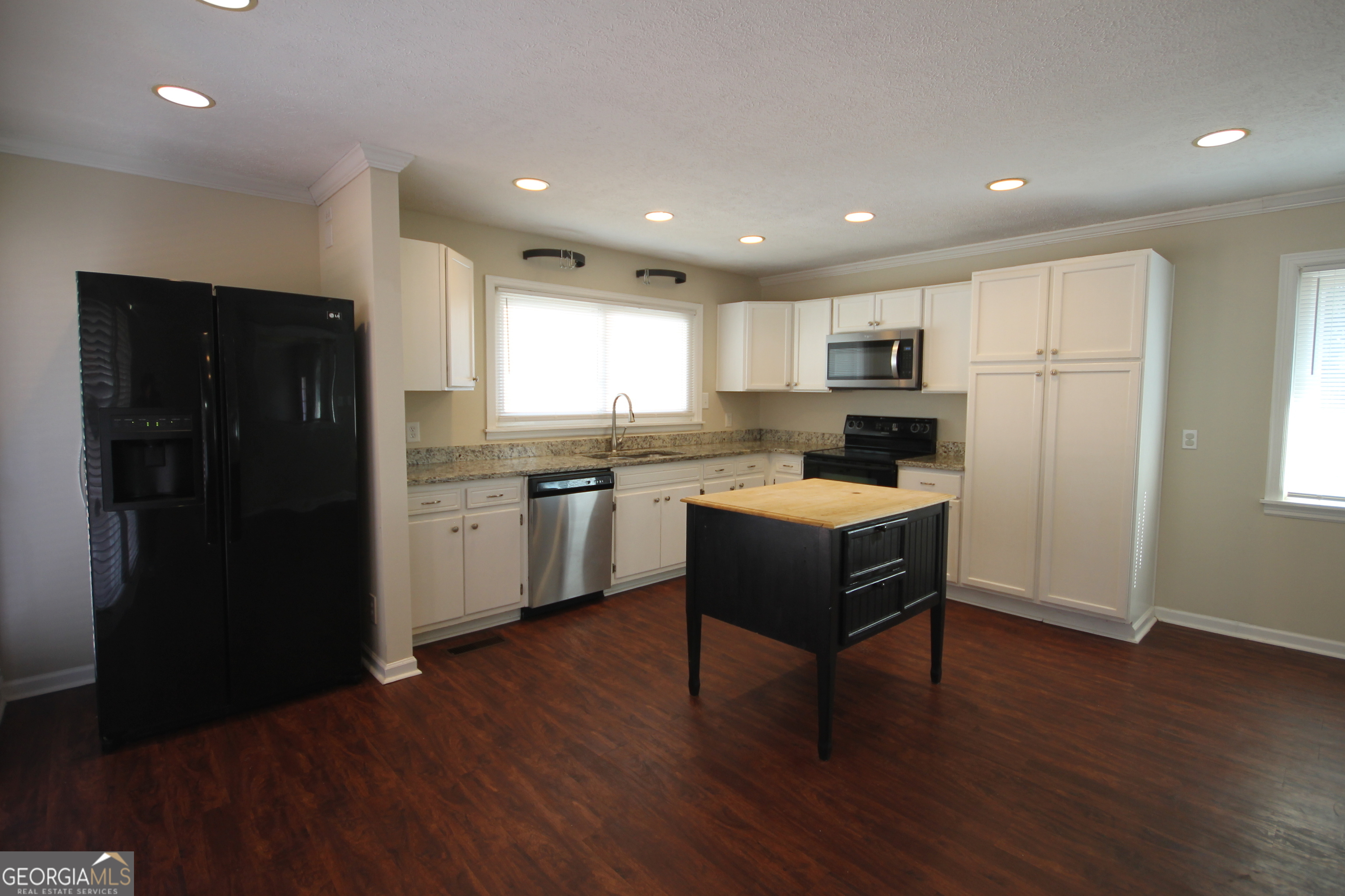 Rowland Estates - Residential Lease