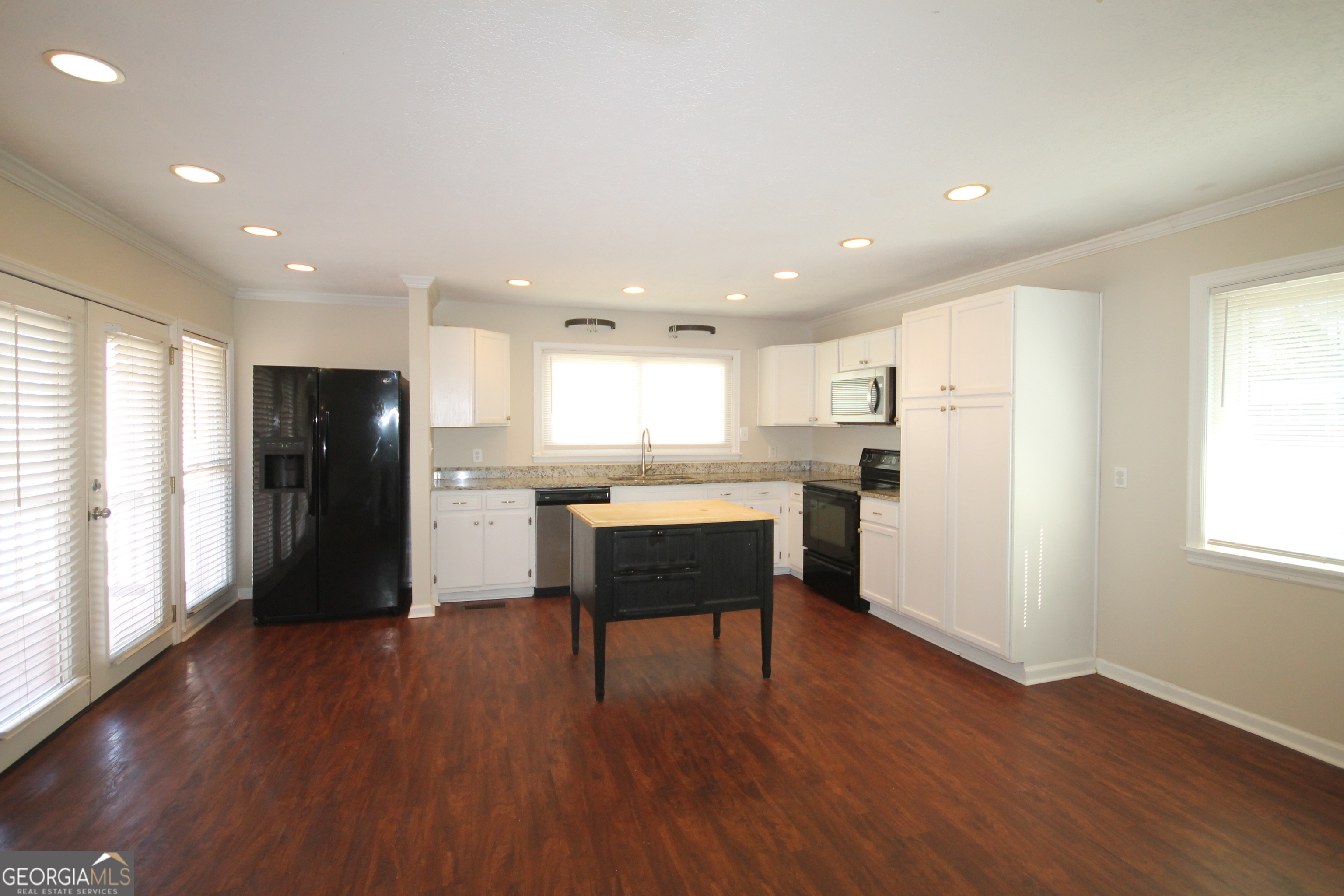 Rowland Estates - Residential Lease