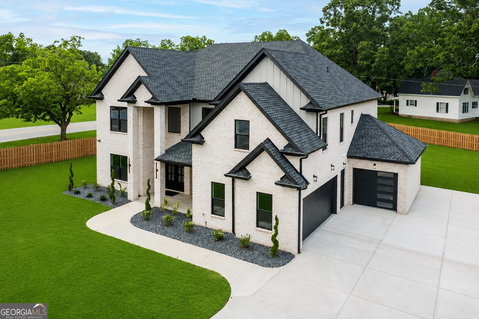 2210 Ridgedale DR
