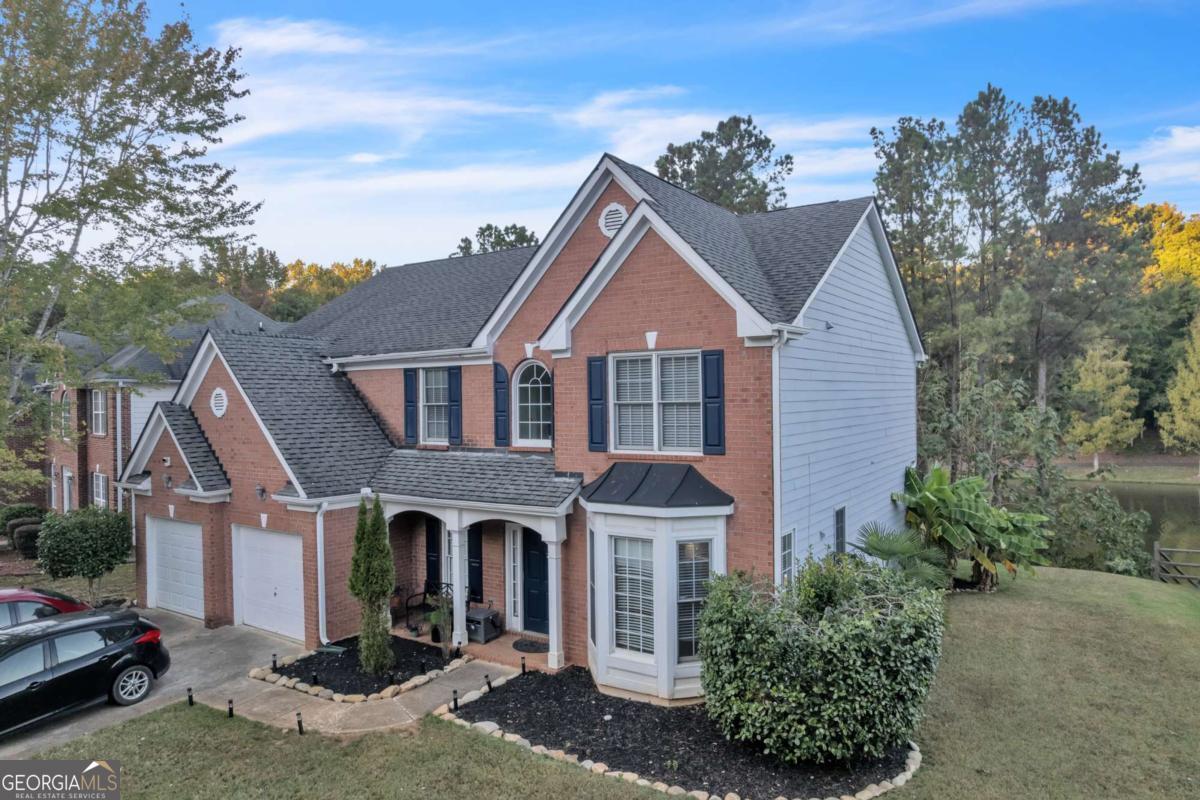 698 Deer Lake TRL