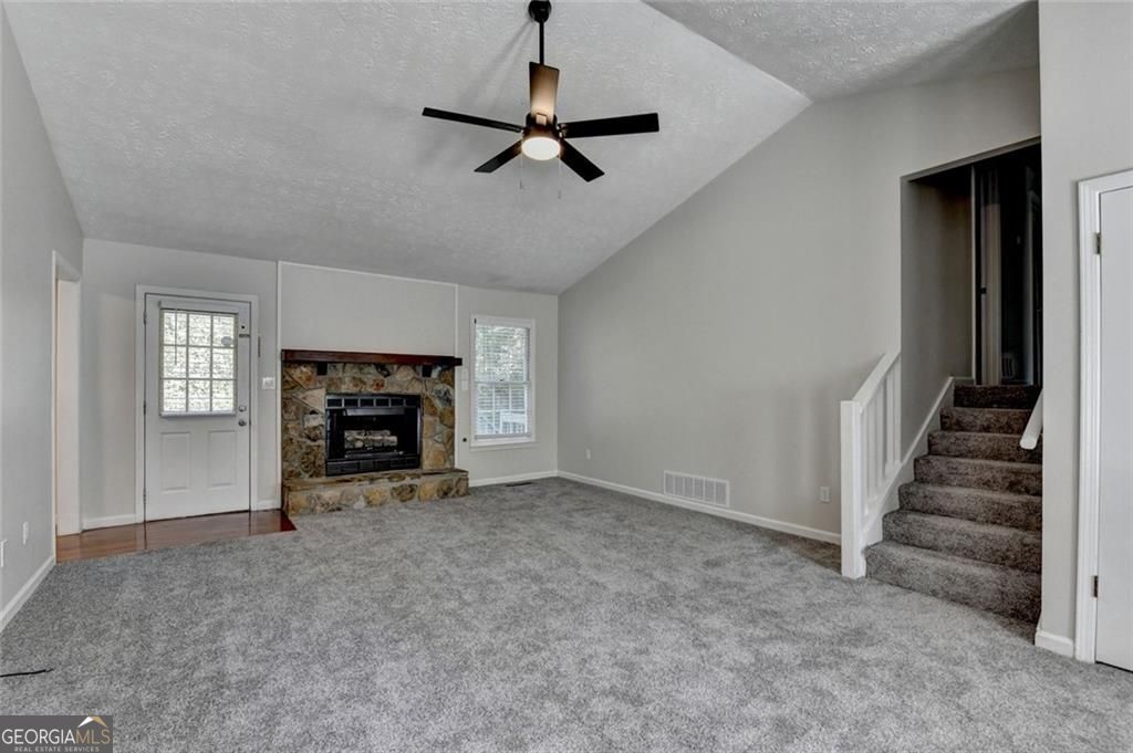 Acworth, Georgia 30102, United States, 3 Bedrooms Bedrooms, ,3 BathroomsBathrooms,Residential,Active,181628