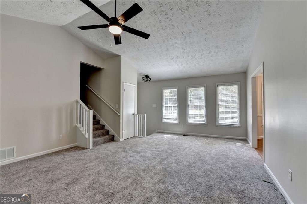 Acworth, Georgia 30102, United States, 3 Bedrooms Bedrooms, ,3 BathroomsBathrooms,Residential,Active,181628