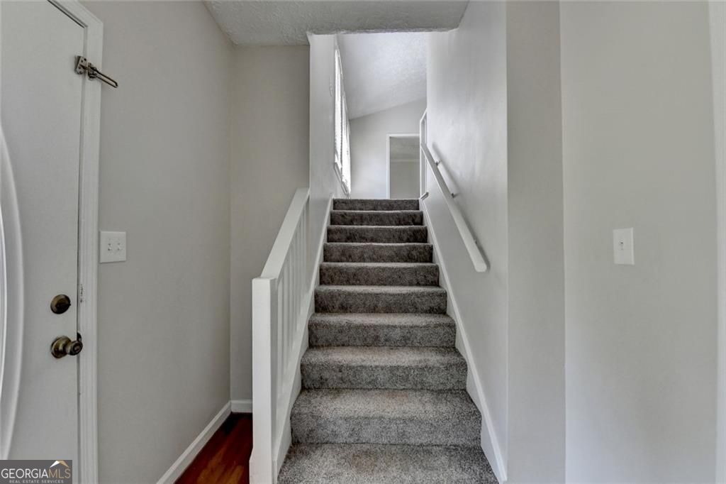 Acworth, Georgia 30102, United States, 3 Bedrooms Bedrooms, ,3 BathroomsBathrooms,Residential,Active,181628