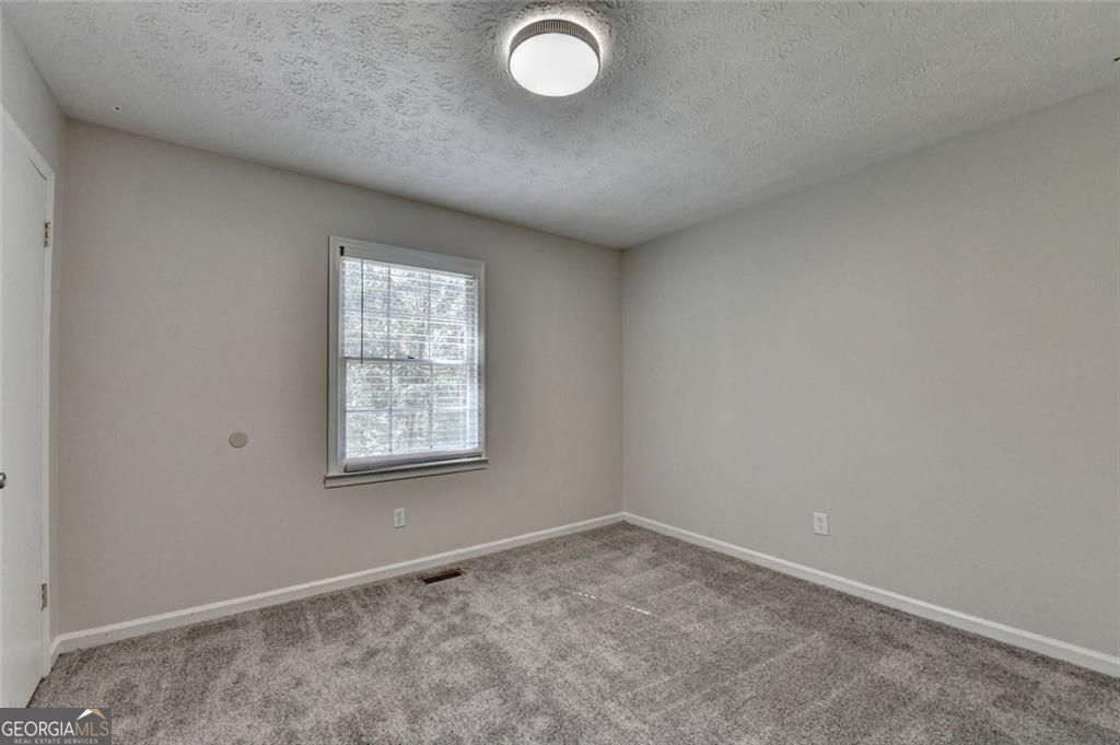 Acworth, Georgia 30102, United States, 3 Bedrooms Bedrooms, ,3 BathroomsBathrooms,Residential,Active,181628