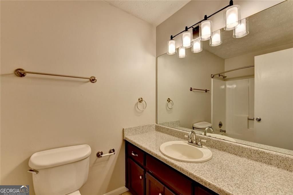 Acworth, Georgia 30102, United States, 3 Bedrooms Bedrooms, ,3 BathroomsBathrooms,Residential,Active,181628