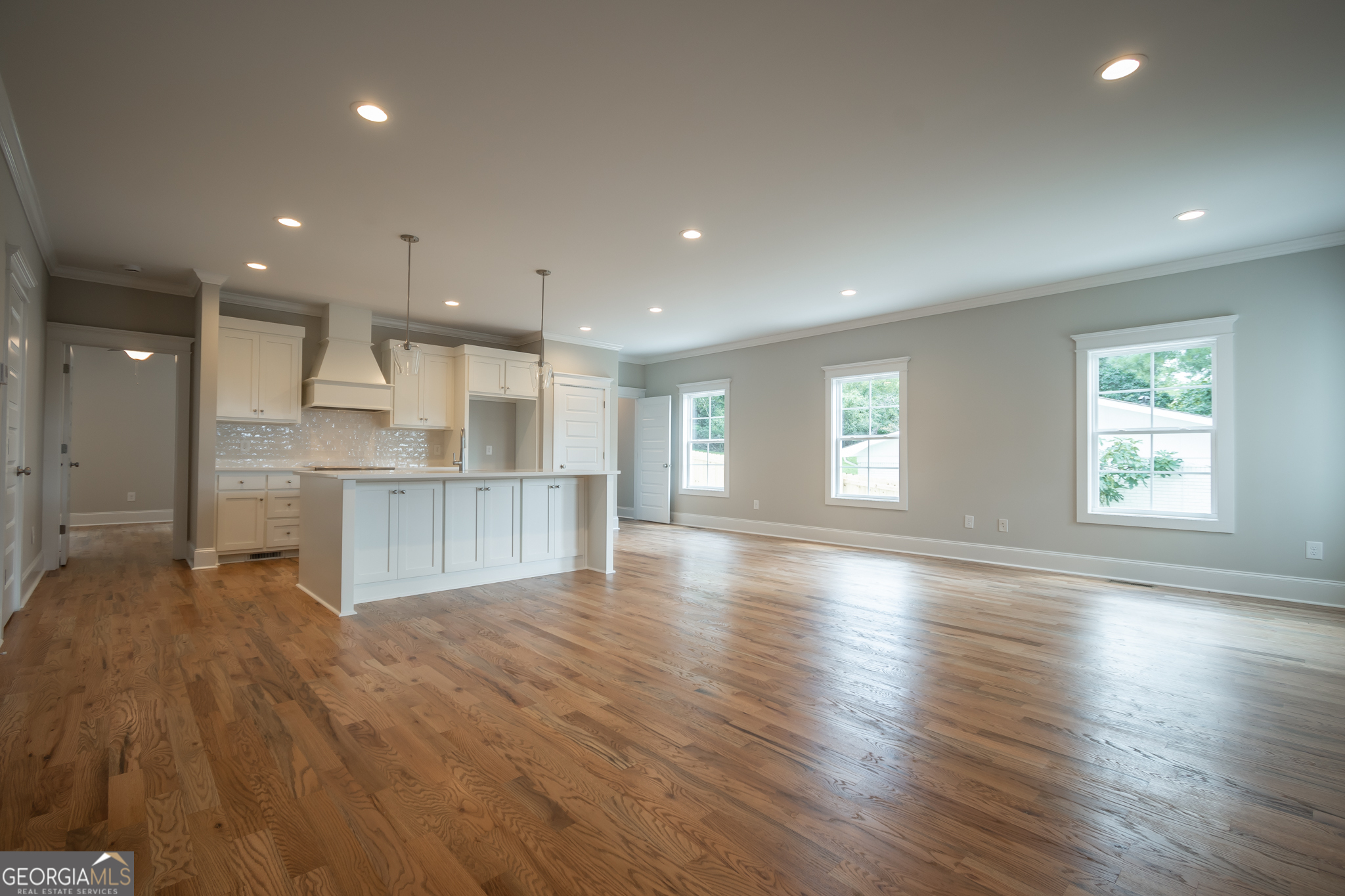 200 Valleybrook DR
