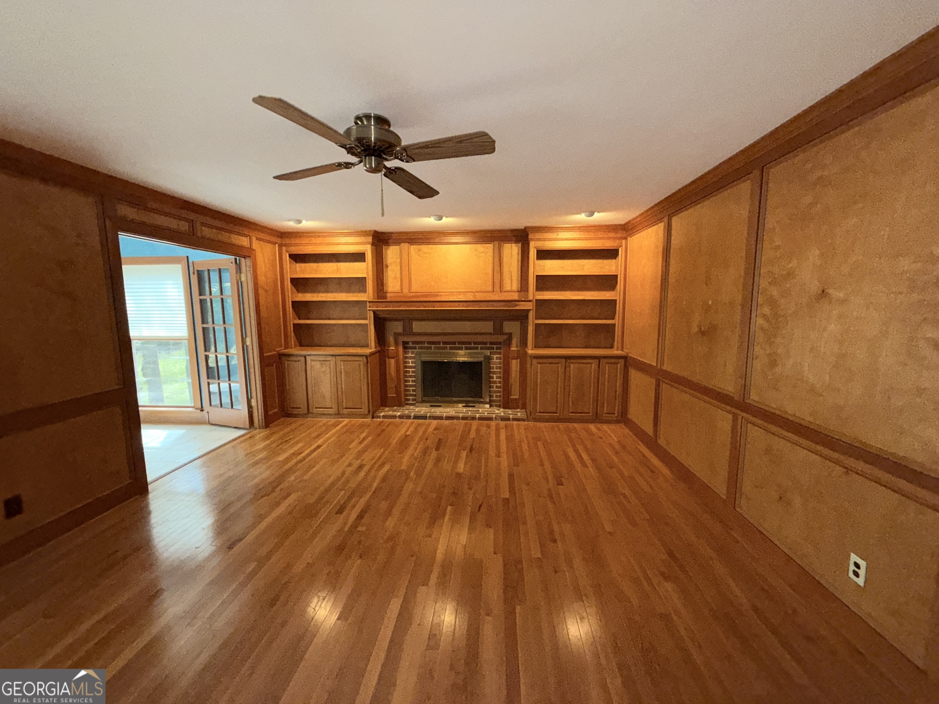 5030 West Shore DR SW