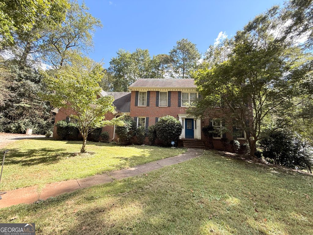 Photo of 5030 West Shore Drive SW, Conyers, GA 30094 (MLS # 10658063)