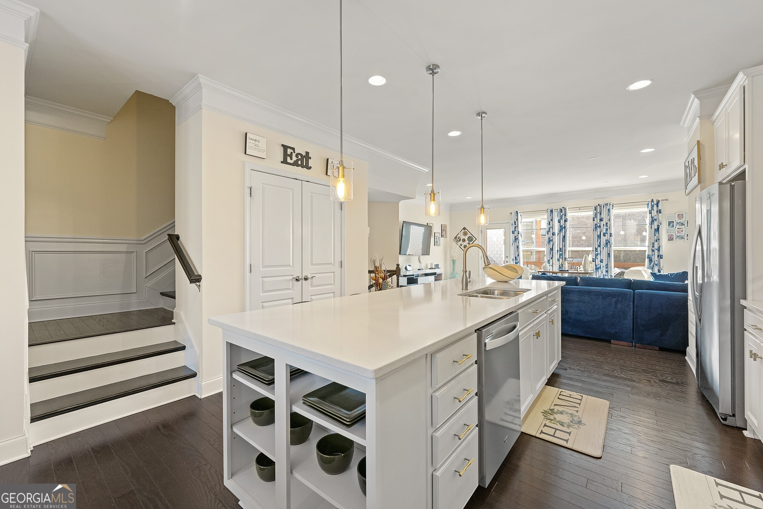 1292 Park Bench PL