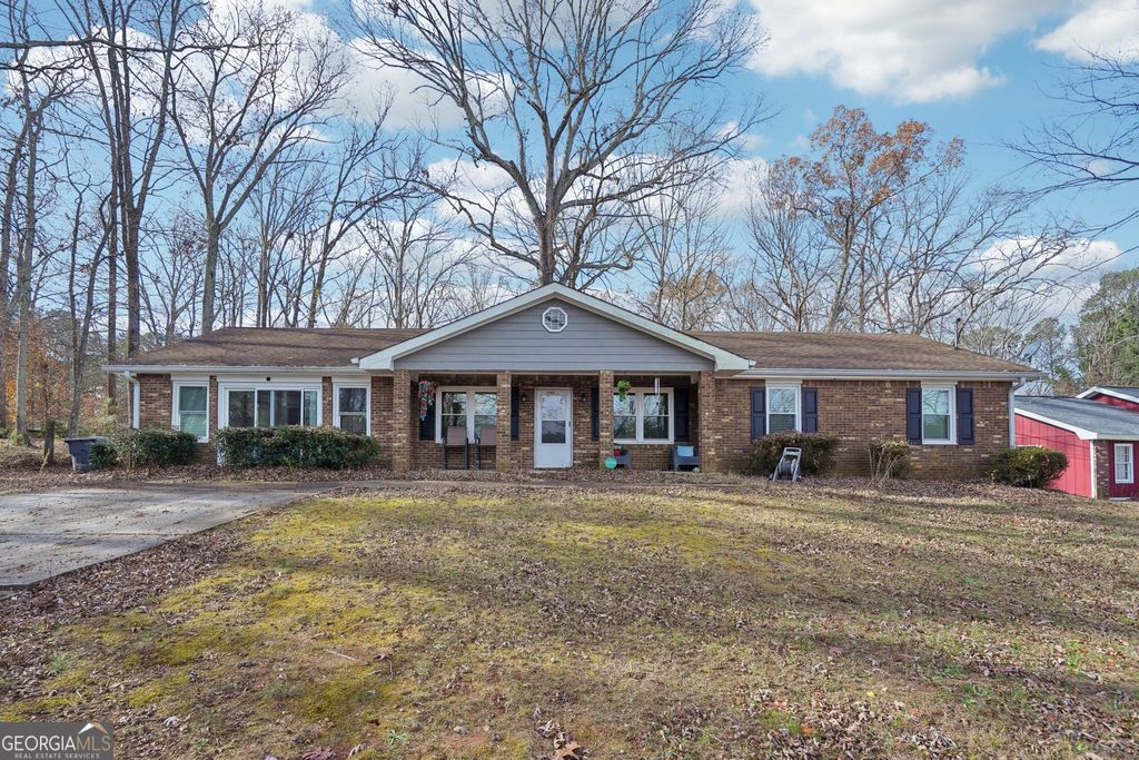 Photo of 1145 Christian Circle SE, Conyers, GA 30013 (MLS # 10664254)