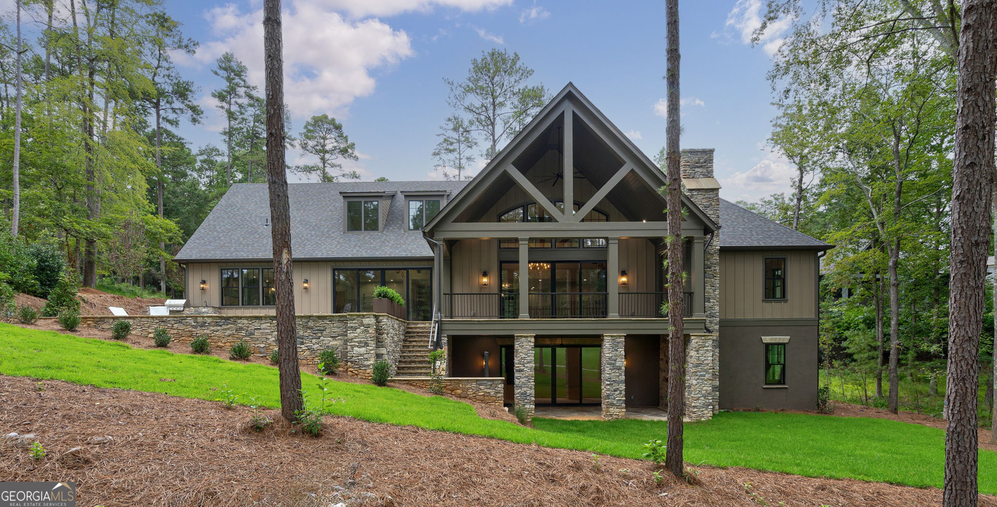 1010 Monfort CT