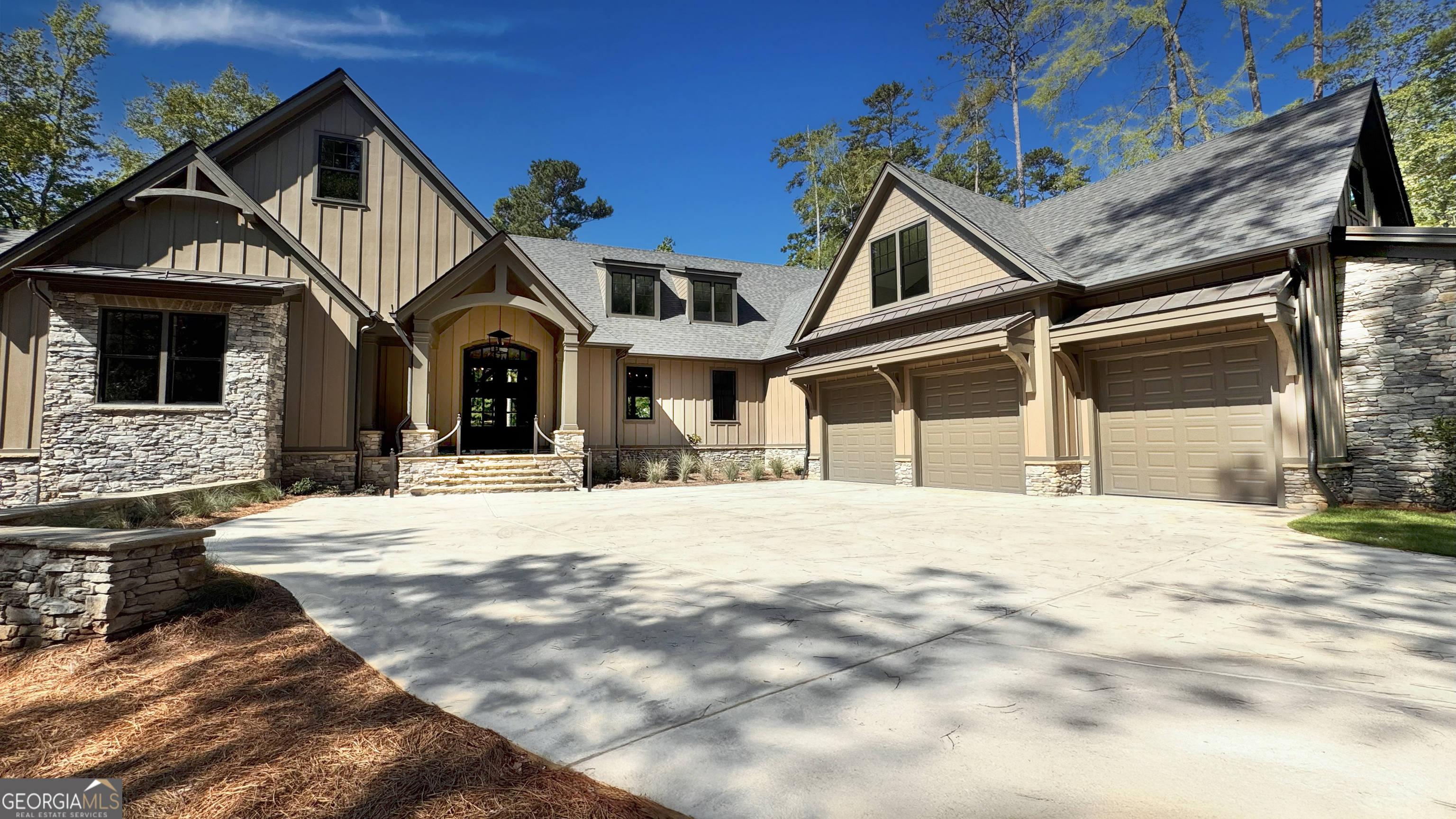 1010 Monfort CT
