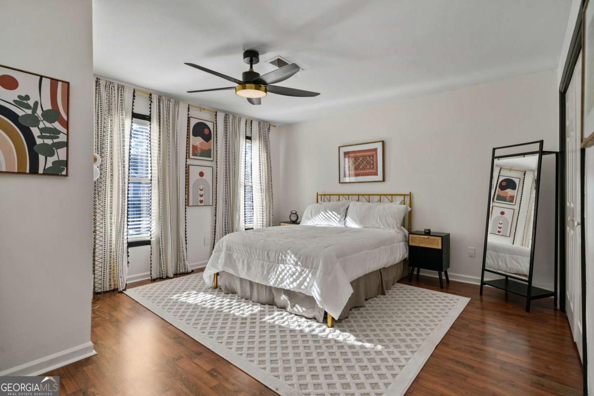 Marietta, Georgia 30068, United States, 2 Bedrooms Bedrooms, ,3 BathroomsBathrooms,Residential,Pending,23419