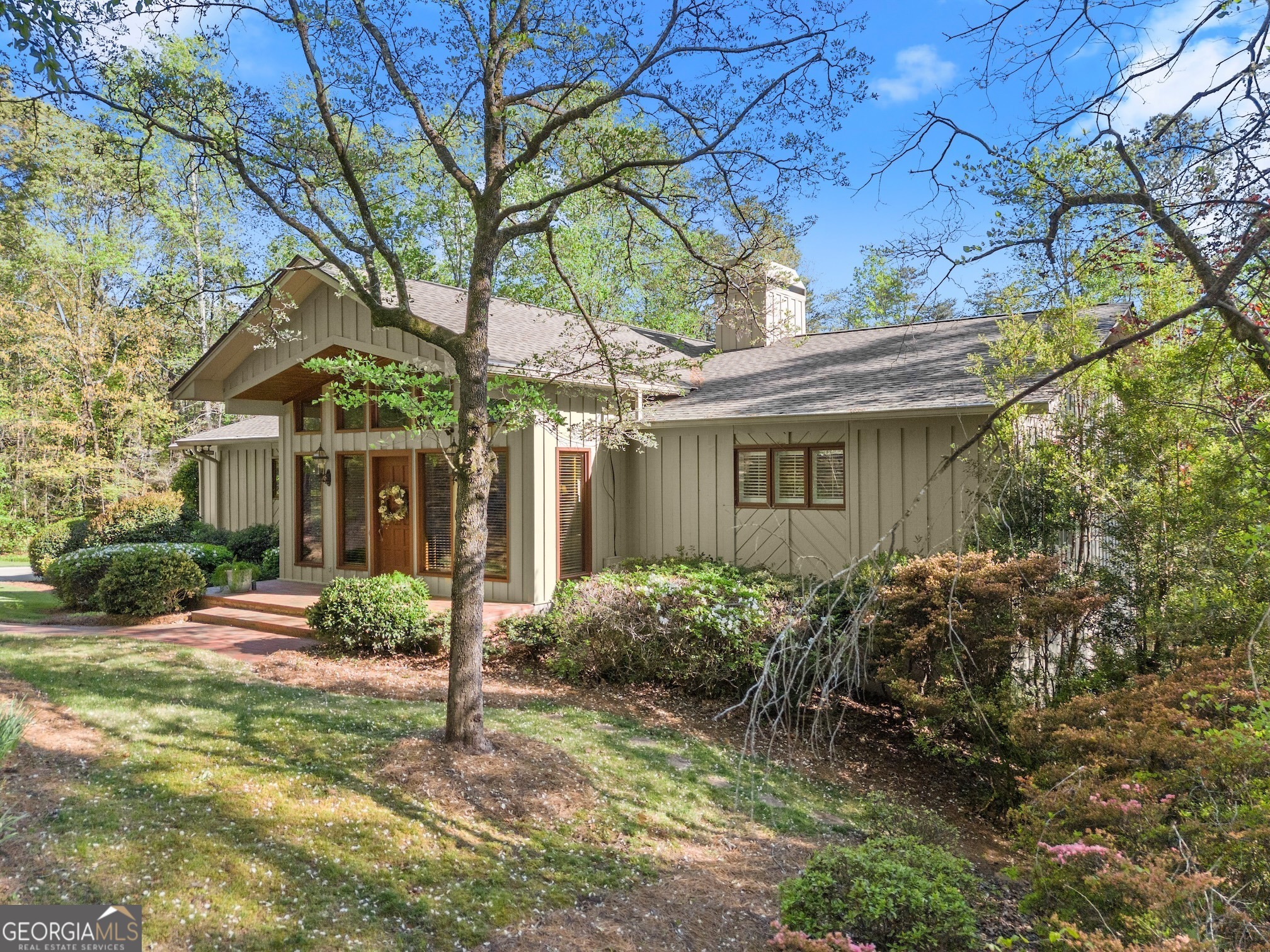 3545 Greystone RD