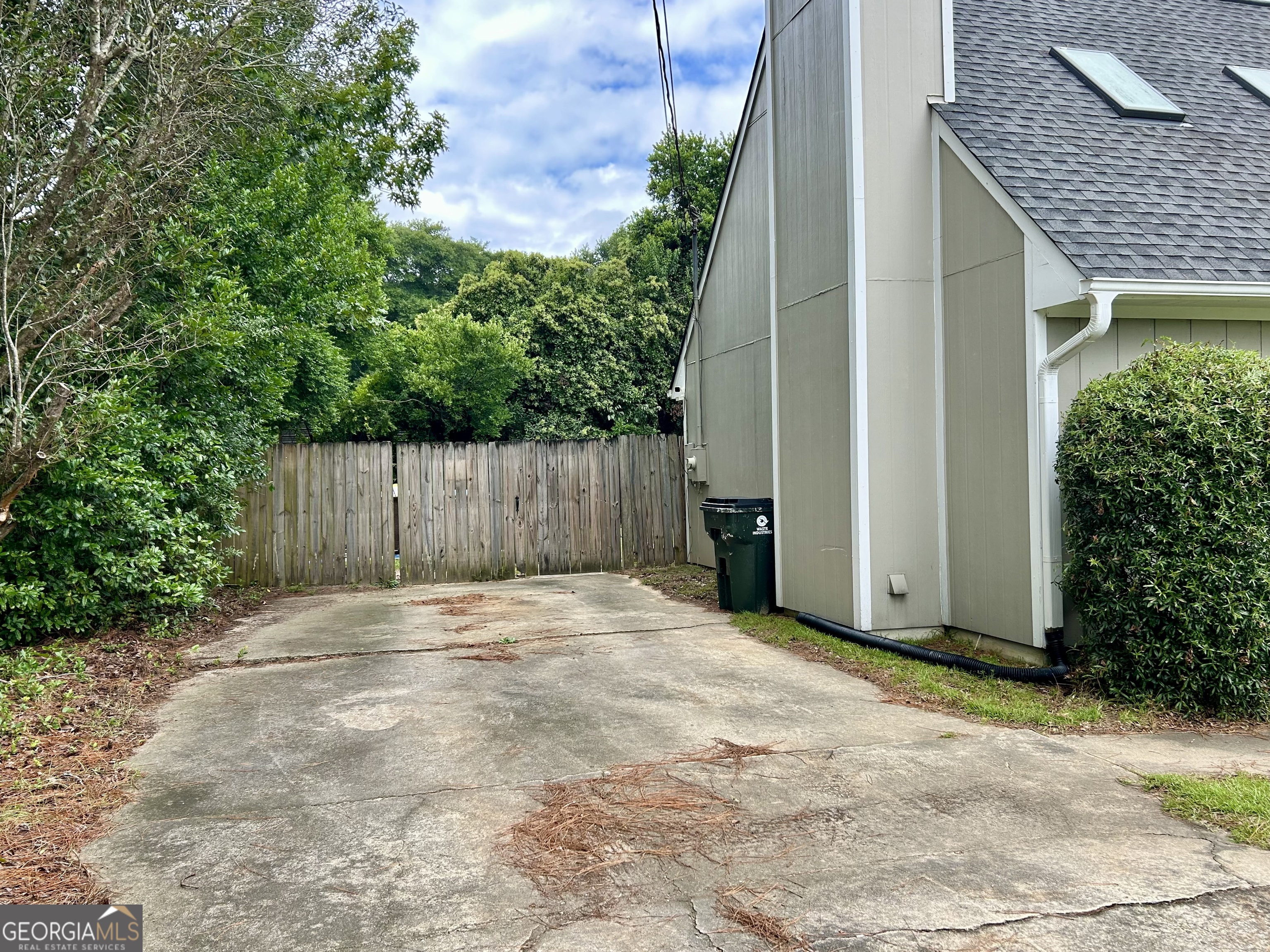 107 Buckskin DR