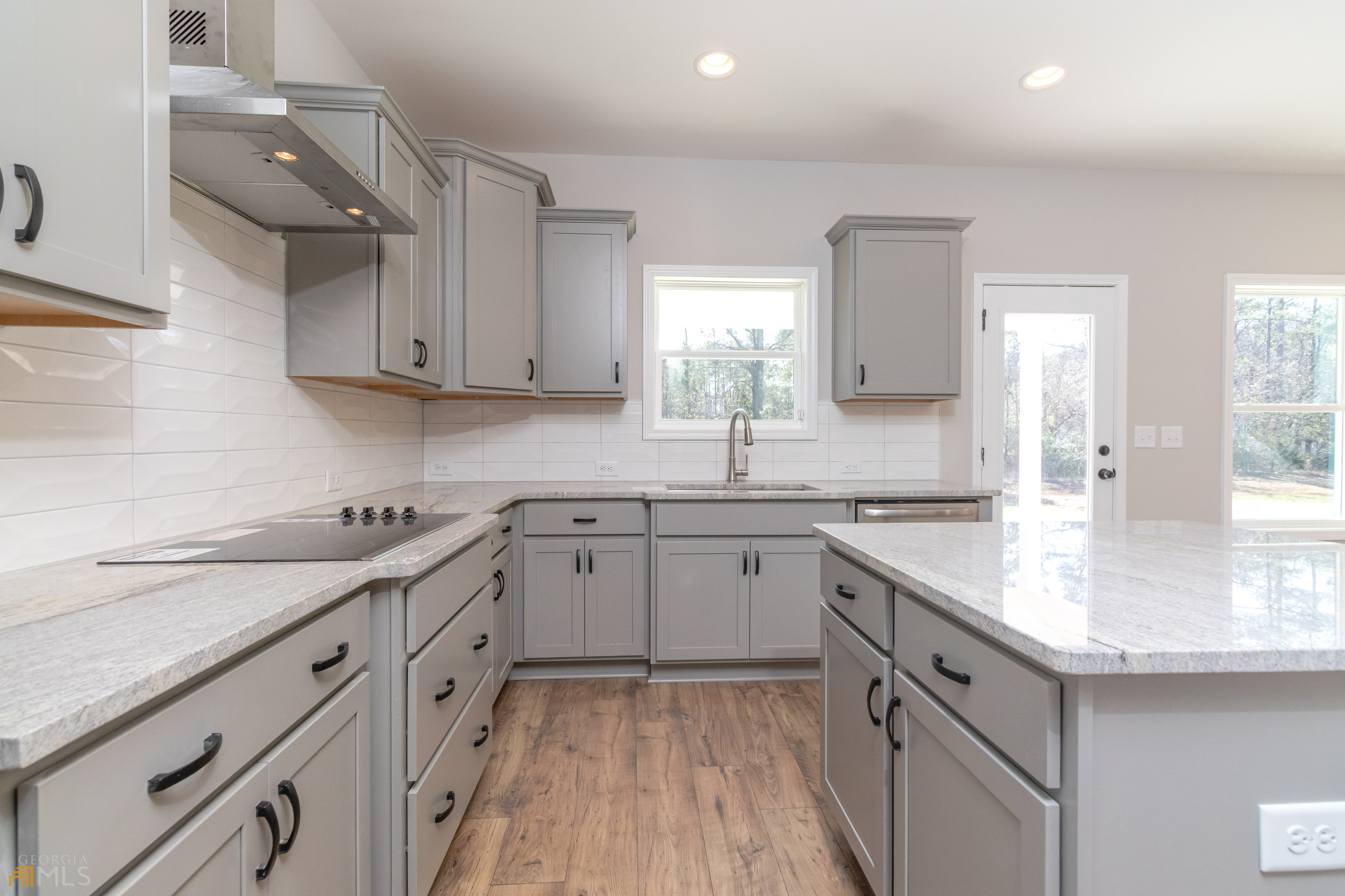 Senoia, Georgia 30276, United States, 4 Bedrooms Bedrooms, ,3 BathroomsBathrooms,Residential,Pending,17860