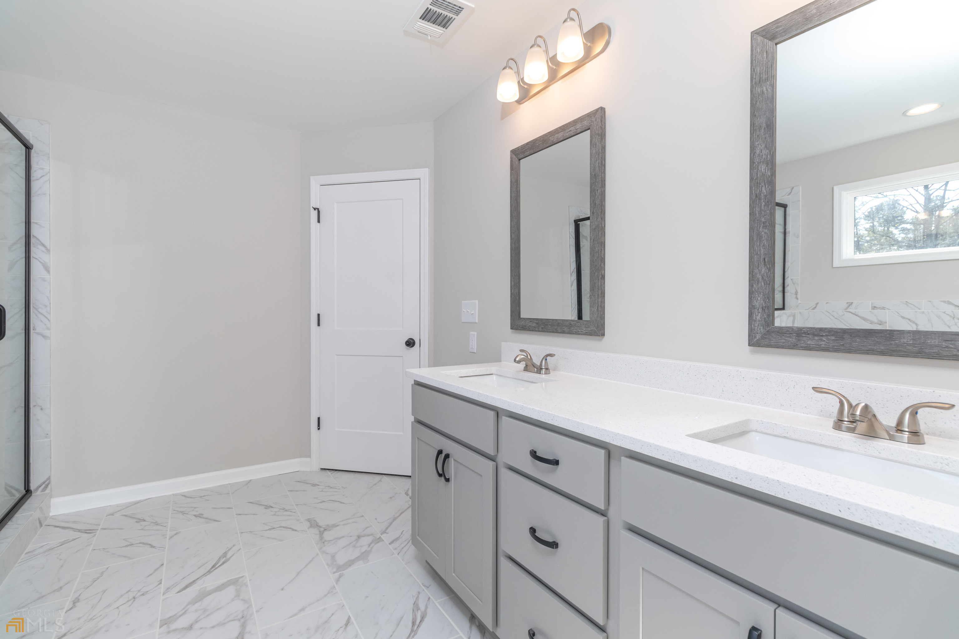 Senoia, Georgia 30276, United States, 4 Bedrooms Bedrooms, ,3 BathroomsBathrooms,Residential,Pending,17860