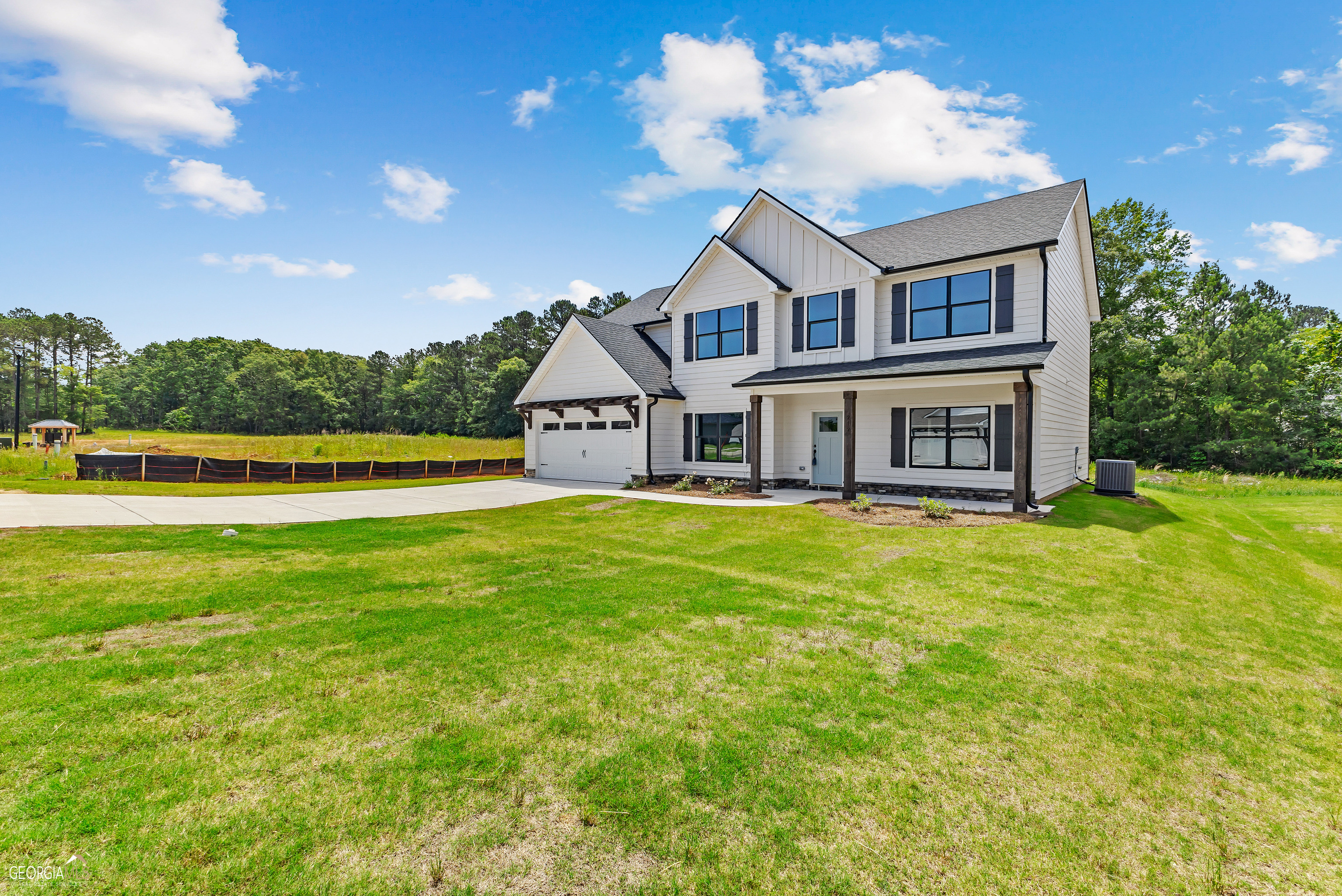 Senoia, Georgia 30276, United States, 4 Bedrooms Bedrooms, ,3 BathroomsBathrooms,Residential,Pending,17860