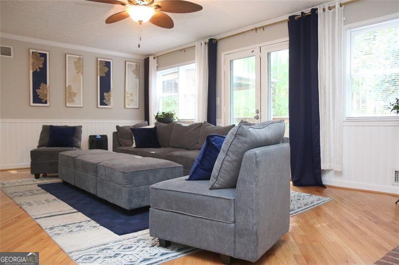 573 HASTINGS