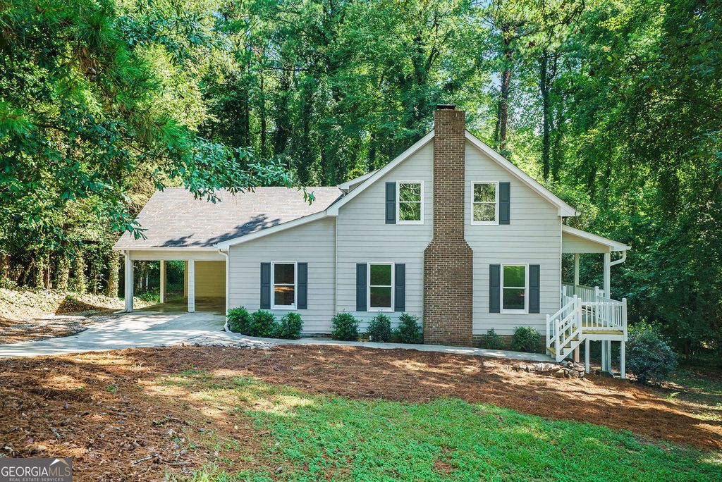 Photo of 3054 Periwinkle Drive, Snellville, GA 30078 (MLS # 10632211)
