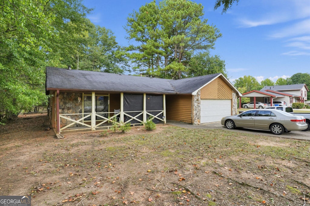 Photo of 217 Avalon Way, Riverdale, GA 30274 (MLS # 10866490)