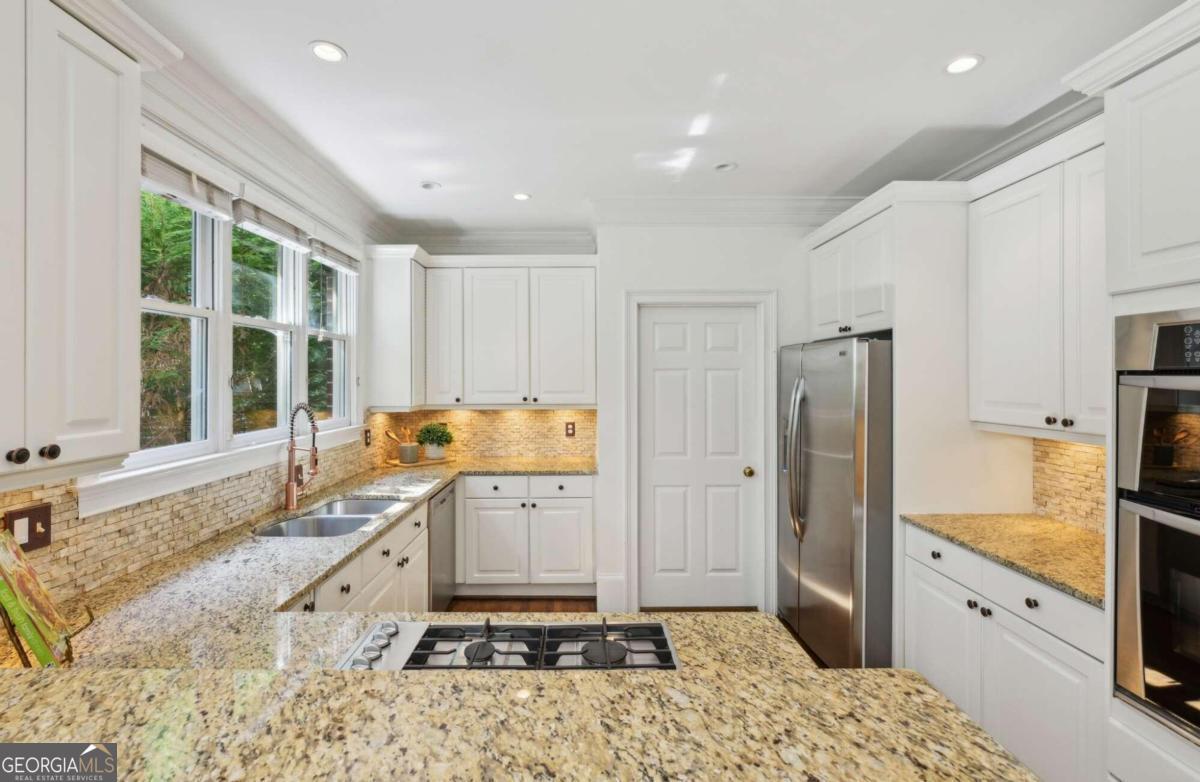 Fairway Estates Of Lenox Park - Residential