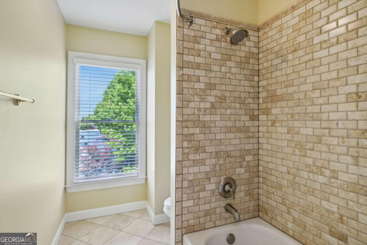 Fairway Estates Of Lenox Park - Residential