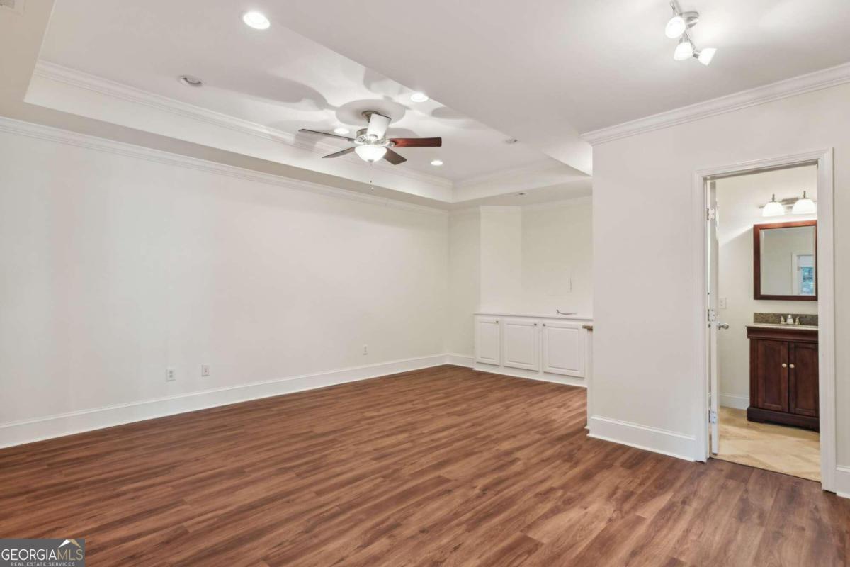 Fairway Estates Of Lenox Park - Residential