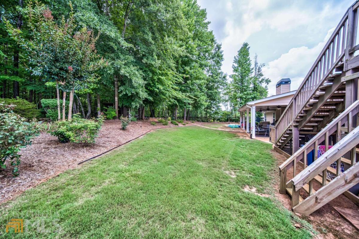 Georgian Acres - Residential
