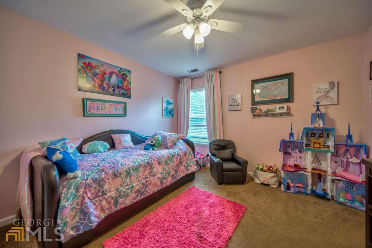 Georgian Acres - Residential
