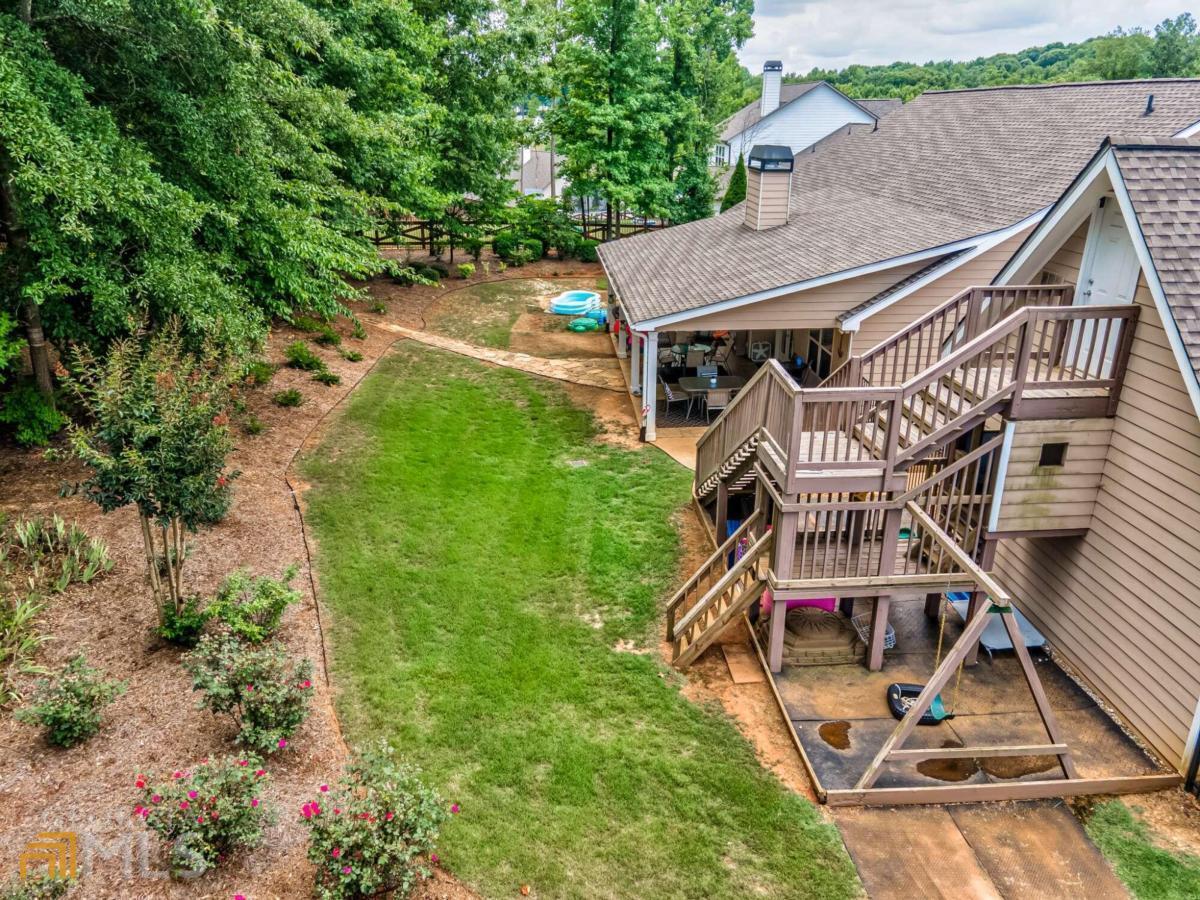 Georgian Acres - Residential