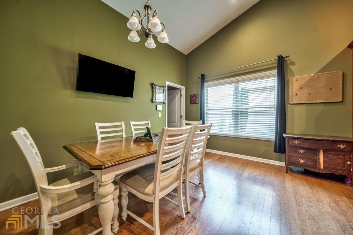 Georgian Acres - Residential