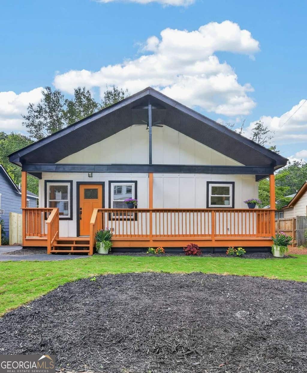 Photo of 882 Tanner Dr, Scottdale, GA 30079 (MLS # 10829254)