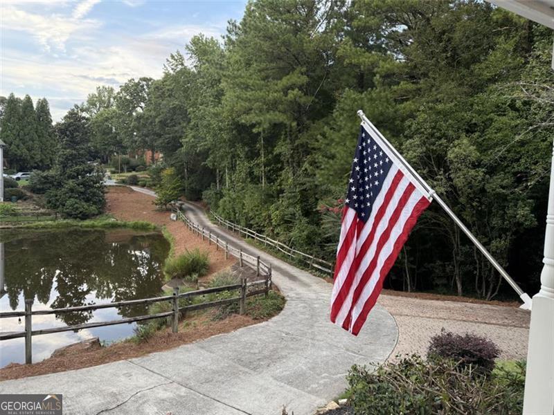 5065 FIELDS POND CV