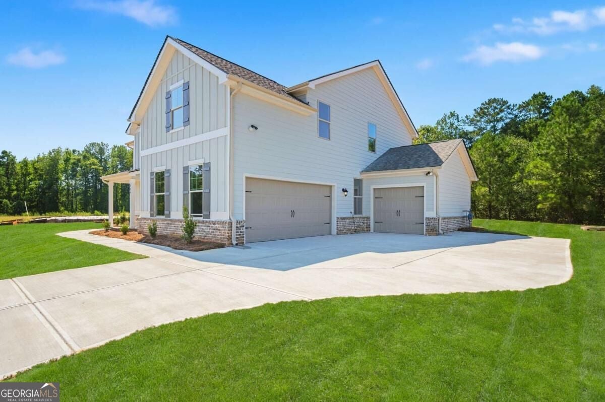 256 Edgefield WAY