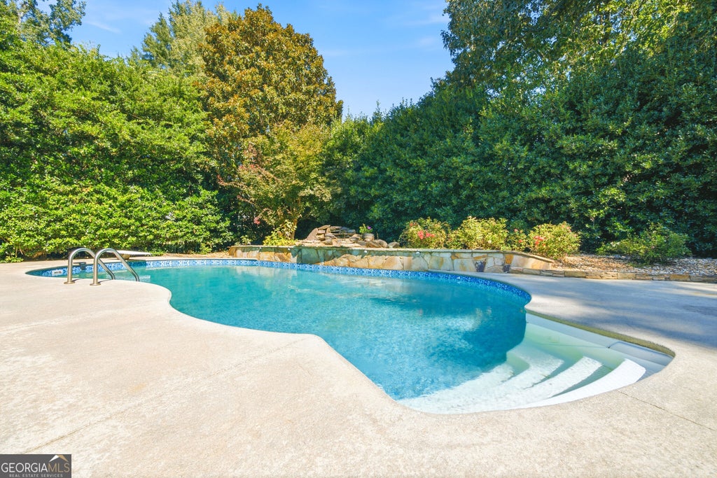 Photo of 404 Cimaron Park, Peachtree City, GA 30269 (MLS # 10872034)