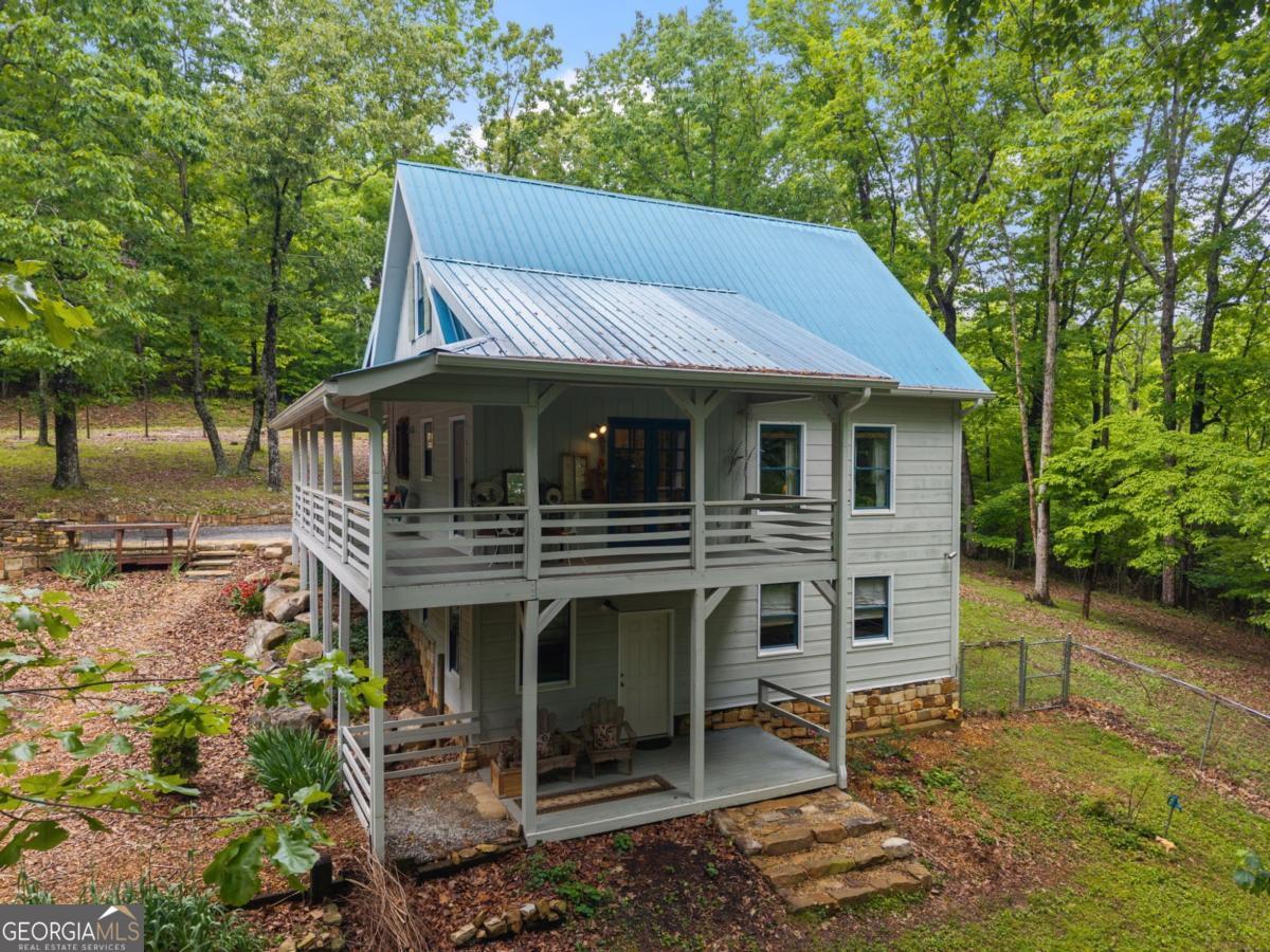 219 Raven Cliff RD
