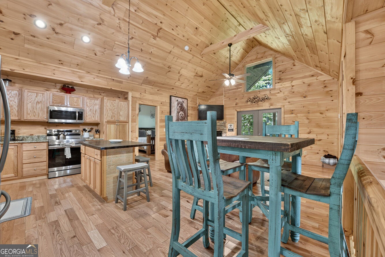 203 Buck Creek TRL