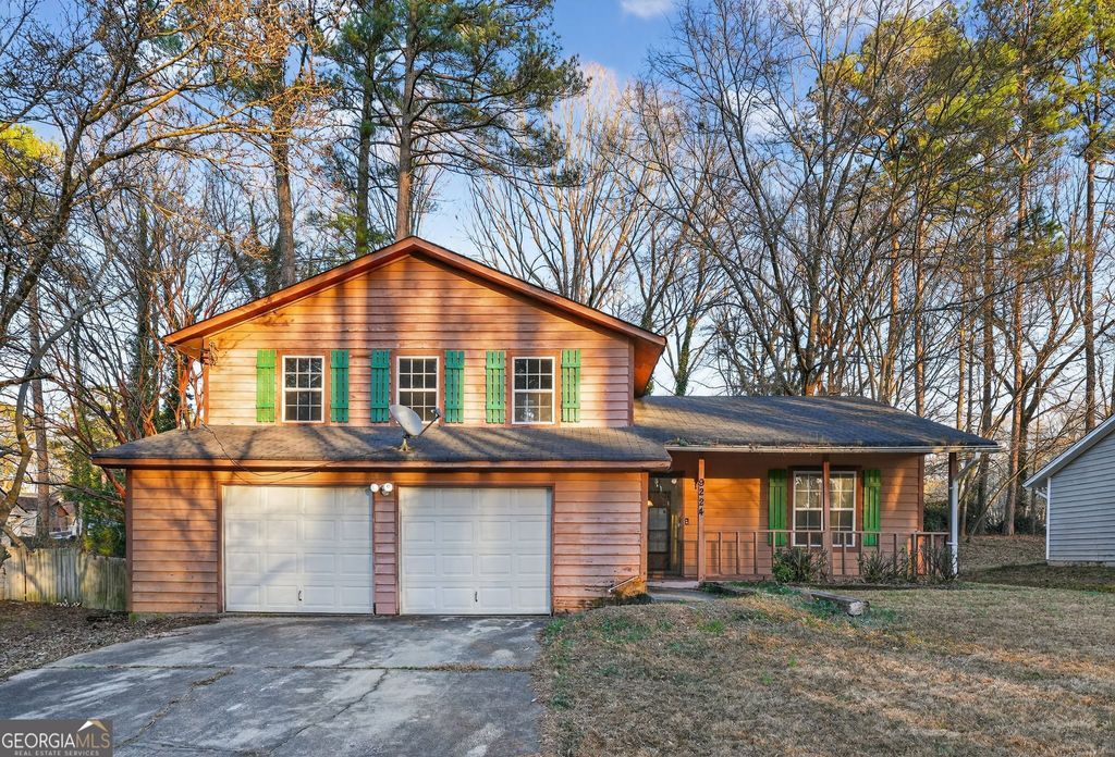 Photo of 9224 Sunset Drive, Jonesboro, GA 30238 (MLS # 10672164)